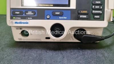 Physio Control Medtronic Lifepak 20e Defibrillator / Monitor (Powers Up) Including Pacer, ECG and Printer Options and Paddle Lead - 3