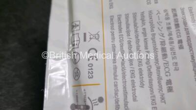 2 x Physio Control Lifepak CR Plus Defibrillators *Mfd 2016 / 2016* with 2 x Electrode Pads *Both in Date* and 2 x Res-Cue Masks in 2 x Carry Cases - 5