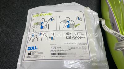 Zoll AED Plus Defibrillator with 1 x Electrode Pads *Expired 2020* (Powers Up) - 4