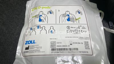 Zoll AED Plus Defibrillator with 1 x Electrode Pads *Expires 2024* in Carry Case (Powers Up) - 4