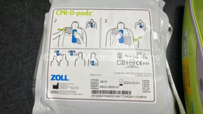 Zoll AED Plus Defibrillator with 1 x Electrode Pads *Expires 2024* in Carry Case (Powers Up) - 4