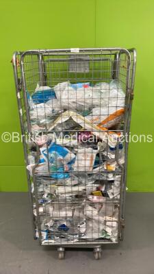 Cage of Mixed Consumables Including VersaStream Airway Adaptors, Nitrylex Examination Gloves and Intersurgical Cirrus 2 Nebuliser EcoLite Maks (Cage Not Included - Out of Date)