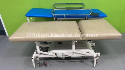 1 x Huntleigh Akron Hydraulic Patient Couch (Tested Working - Damage to Cushions) and 1 x Nesbit Evans Hydraulic Patient Couch