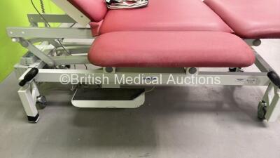 Akron Electric Patient Examination Couch with Controller (Powers Up) *S/N IPS-47370* - 3