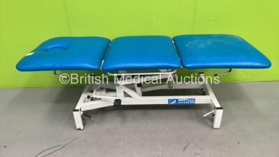 Hydraulic Patient Examination Couch - Unknown Make (Hydraulics Tested Working)