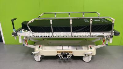 Huntleigh Lifeguard Hydraulic Patient Trolley with Mattress (Hydraulics Tested Working) *S/N 509213*