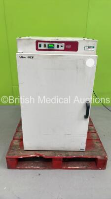 Kingfisher Solution Warming Cabinet (Powers Up)