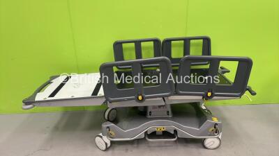 Anetic Aid QA4 Manual Operating Patient Examination Couch (Hydraulics Tested Working - Incomplete)