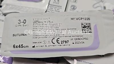 Mixed Lot Including 1 x SoClean CPAP Sanitizing Equipment Unit, 34 x Airtraq Avant Disposable Blade & Eyecup Size 3 *Expired*, 40 x Optiflow+ Tracheostomy Direct Connections,10 x Drager VentStar Mri (3 x in Photo - 10 x in Total) and Consumables *Expired* - 9