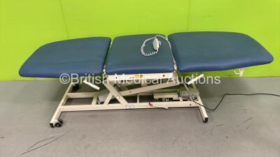 Electric Patient Examination Couch with Controller - Unknown Manufacturer (Powers Up)