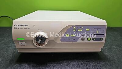 Olympus EVIS Lucera CLV-260 Light Source (Powers Up) *SN 7516179*