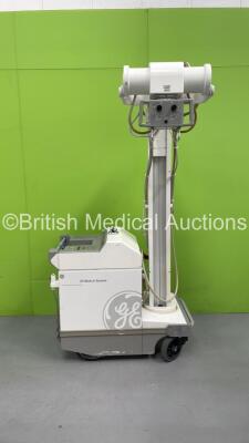 GE AMX-4 Plus Mobile X-Ray *Mfd - June 2001* with Key (Powers Up) *FS0171033 / 28DM-4*