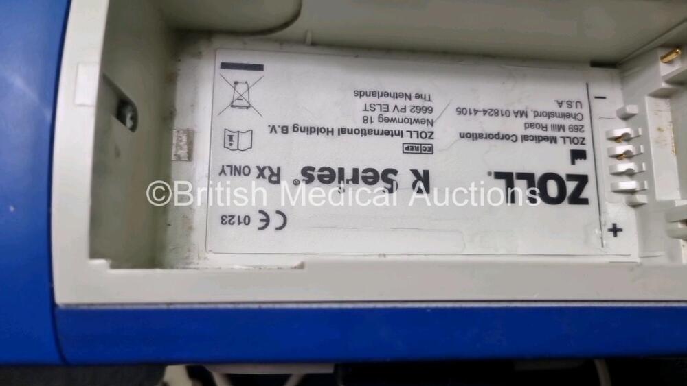 Zoll R Series Plus Defibrillator / Monitor (Powers Up) Including Pacer