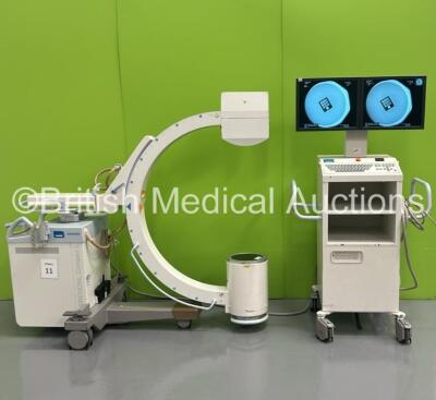 Siemens Siremobil Compact L C-Arm *Mfd - 2013* with Dual Flatscreen Image Intensifier *Software Version - 3VE00D*, Footswitch, Exposure Trigger and Key (Powers Up and Exposure Taken) *31134*