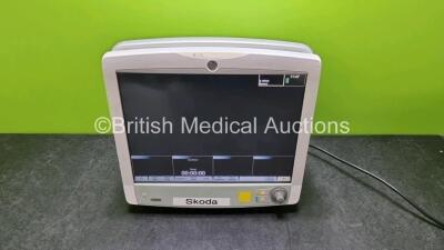 GE Carescape B650 Touch Screen Patient Monitor *MFD 2011* (Powers Up) *SN SEW11171517HA*