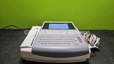 GE MAC1600 ECG Machine Version 2.0.5 with 10 Lead ECG Leads (Powers Up) *S/N SDE10380026NA*