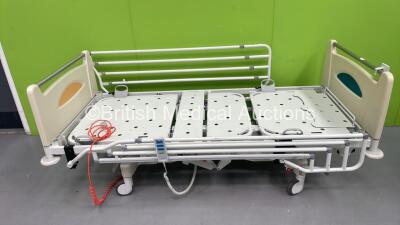 Huntleigh Contoura Electric Hospital Bed with Controller (Powers Up) *S/N 241948*