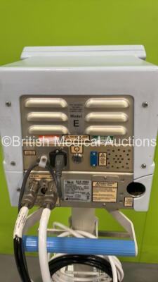 SLE5000 Infant Ventilator HFO TTV Plus Model E Software Version 5.0 on Stand with Hoses (Powers Up) * Mfd 2007 * - 3