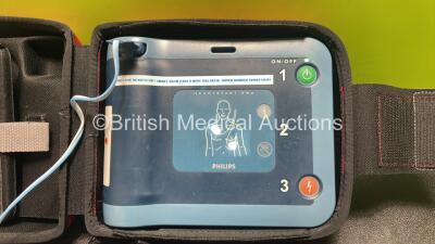 Philips Heartstart FRx Defibrillator with 1 x Battery *Install Before 2026* and 1 x Smart Pads II Pack *In Date* in Carry Case (Powers Up) *B19D-04548* - 2