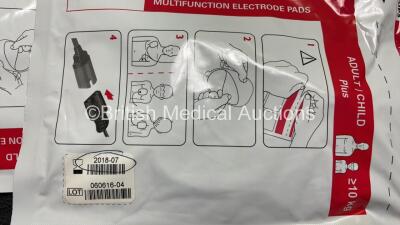 Job Lot Including 19 Philips M3713A Adult / Child Electrodes and 6 x Philips Heartstart Smart Pads *Some in Date, Some Expired* - 4