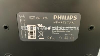 Philips REF 861394 Heartstart Battery Charger (Powers Up) - 4