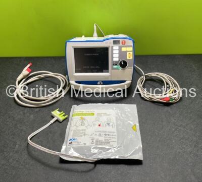 Zoll R Series Plus Defibrillator / Monitor (Powers Up with Stock Battery, Battery Not Included) Including Pacer, ECG and Printer Options with 1 x ECG Lead, 1 x Paddle Lead and 1 x Electrode Pack (Expires 2025)