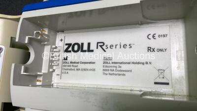 Zoll R Series ALS Defibrillator / Monitor (Powers Up) Including Pacer, ECG and Printer Options with 1 x Battery, 1 x Paddle Lead, 1 x ECG Lead and Cable Management System *AF08C004029* - 8