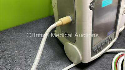 Philips Heartstart MRx Defibrillator / Monitor Including ECG, and Printer Options (Powers Up) with 1 x 3 Lead ECG Lead, 1 x Paddle Lead and 1 x Philips M3539A Module - 5