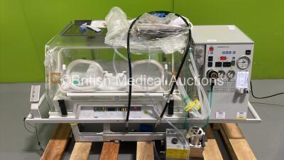 Drager Isolette TI500 Transport Incubator with Mattress (Powers Up)