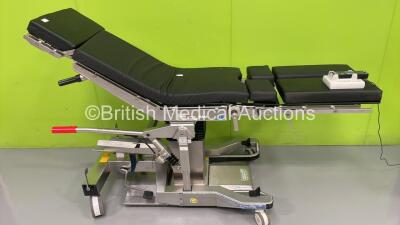 Maquet betamaquet Electric Operating Table Model 1145.62AO on Maquet 3113.1052 Base Unit with 2 x Remote Controllers and Cushions (Powers Up)