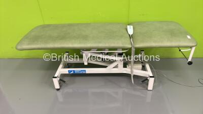 Swift Plinths Electric Patient Examination Couch with Controller (Powers Up) *S/N NA*