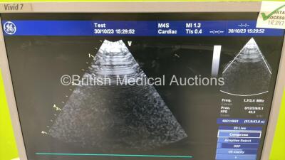 GE Vivid 7 Dimension Flat Screen Ultrasound Scanner *S/N 10073V7L* **Mfd 03/2008** with 2 x Transducer / Probes (3V Ref 2403680 *Mfd 02/2007*/ M4S Ref 5129041 *Mfd 02/2011*) (Powers Up) ***IR397*** - 10