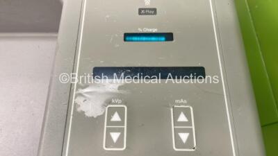 GE AMX 4 Plus IEC Mobile X-Ray Model No 2275938 (Powers Up with Key - Key Included - Damaged Handle - See Pictures) *S/N 1005751WK1* **Mfd 01/2006** - 4