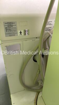 GE AMX 4 Plus IEC Mobile X-Ray Model No 2275938 (Powers Up with Key - Key Included - Damaged Handle - See Pictures) *S/N 1005751WK1* **Mfd 01/2006** - 7