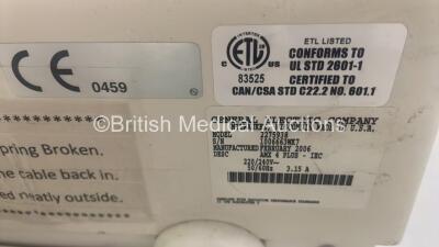 GE AMX 4 Plus IEC Mobile X-Ray System Model No 2275938 - Some Casing Damage - See Photo (Powers Up with Key - Key Included) *S/N 1006663WK7* **Mfd 02/2006** - 7