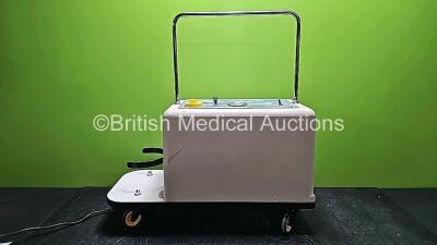 Eschmann Matburn VP12-S High Vacuum Suction Unit on Wheel (Powers Up) *SN 0069*