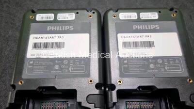 2 x Philips Heartstart FR3 Defibrillators (Both Power Up with Stock Battery Stock Battery Not Included) In Carry Cases *SN C17A00189 / C16L00878* - 4