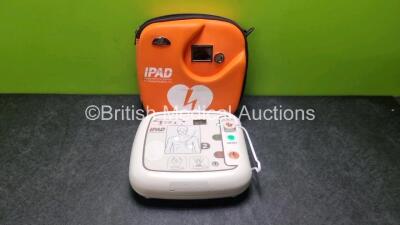 CU Medical Systems Inc iPAD Intelligent Public Access Defibrillator *Mfd 2015* (Powers Up) in Carry Case