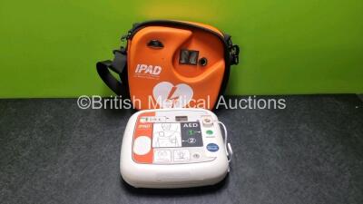 CU Medical Systems Inc iPAD Public Access Defibrillator *Mfd 2014* (Powers Up) in Carry Case