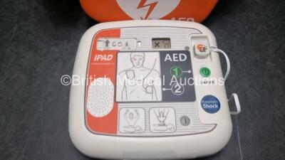 CU Medical Systems Inc iPAD Public Access Defibrillator *Mfd 2014* (Powers Up) in Carry Case - 2