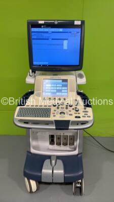 GE Logiq E9 Flat Screen Ultrasound Scanner Model 5205000-2 *S/N 95061US8* **Mfd 12/2008** Software Version R2.0.5 (Powers Up)