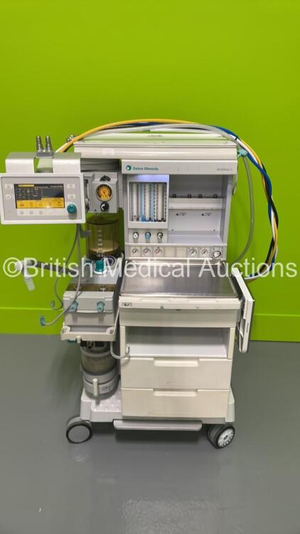 Datex-Ohmeda Aestiva/5 Anaesthesia Machine with Datex-Ohmeda 7900 SmartVent Software Version 4.8 with Bellows, Absorber and Hoses (Powers Up) *GH*