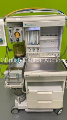 Datex-Ohmeda Aestiva/5 Anaesthesia Machine with Datex-Ohmeda 7900 SmartVent Software Version 4.8 with Bellows, Absorber and Hoses (Powers Up) *GH* - 3