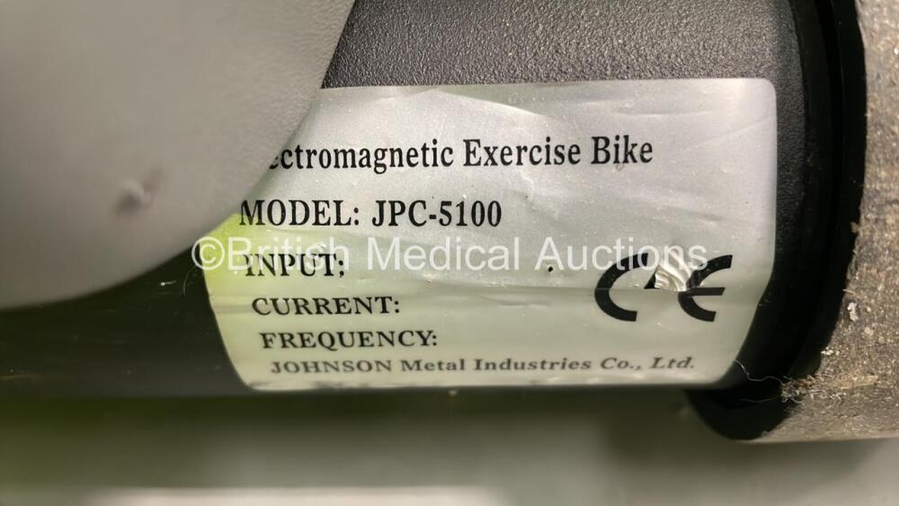 Johnson jpc 5100 exercise bike hot sale