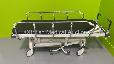 Huntleigh Lifeguard Hydraulic Patient Trolley with Mattress (Hydraulics Tested Working) *S/N FS0037537*