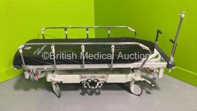 Huntleigh Lifeguard Hydraulic Patient Trolley with Mattress (Hydraulics Tested Working) *A/N 25488*