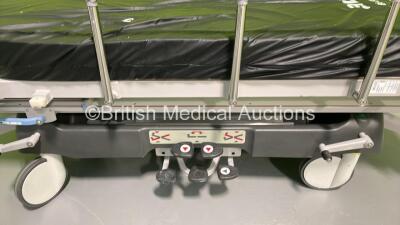 Huntleigh Lifeguard Hydraulic Patient Trolley with Mattress (Hydraulics Tested Working) *A/N 25494* - 2