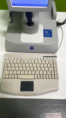 Zeiss IOL Master 500 Ref 1692-983 Version 7.5.3.0084 on Motorized Table with Test Eye and Keyboard (Powers Up) *S/N 1090608* **Mfd 02/2013** ***IR458*** - 4