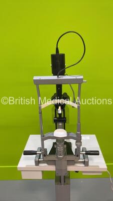 Haag Streit Bern SL900 Slit Lamp with 2 x 10x, 2 x 16x Eyepieces and Chin Rest on Hydraulic Table - Missing Power Switch (Powers Up with Good Bulb) *900.1.1.73504* (S) - 8