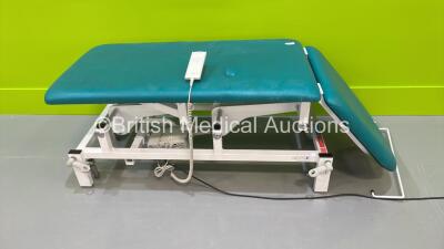 Bristol Maid Electric Patient Couch with Controller - Broken Back Rest - See Photo (Powers Up) *na*